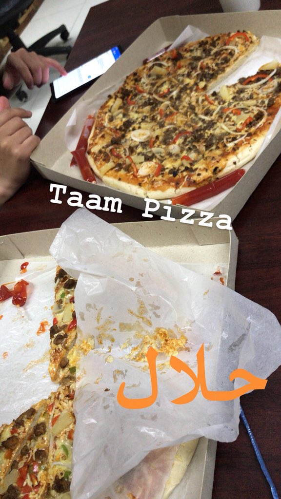 almannajar's tweet photo. For your pizza cravings, order from Taam Pizza. #SupportHalal https://t.co/WafsoKdb4D