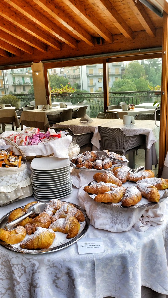 Andrea Buongiorno E Buon Martedi Sempre Imbattibili Le Colazioni In Montagna Hotelmiramonti Valleimagna Visitbergamo Travel Ilikeitaly T Co Ib4fowtqbd