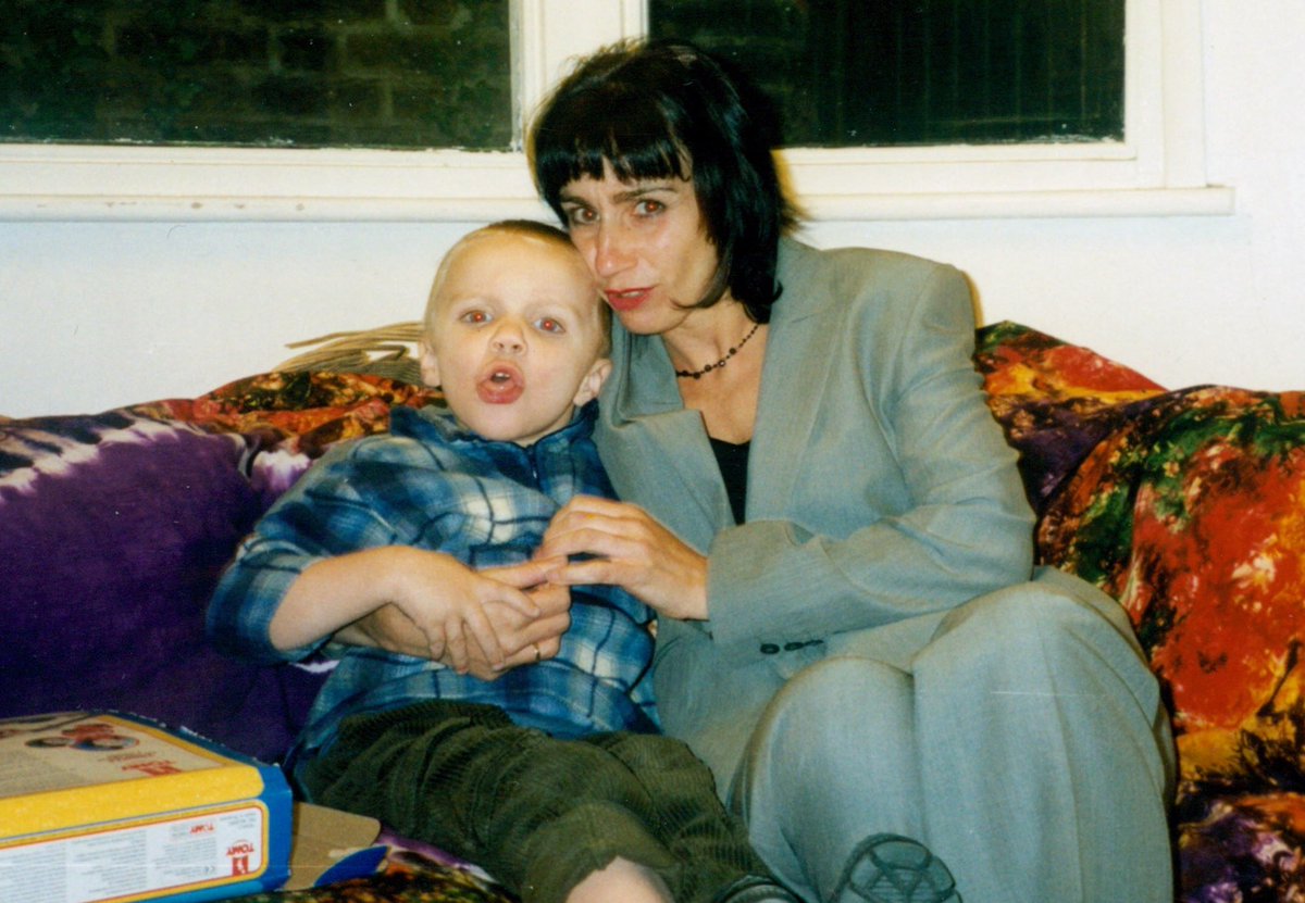 Julieru13's tweet image. Professional women with young kids aged 35-44 are the most stressed group at work. I remember that phase well! Employers should do more to support them with flexible working arrangements understanding #WomeninSTEM #flexibleworking #supportwhosupportyou