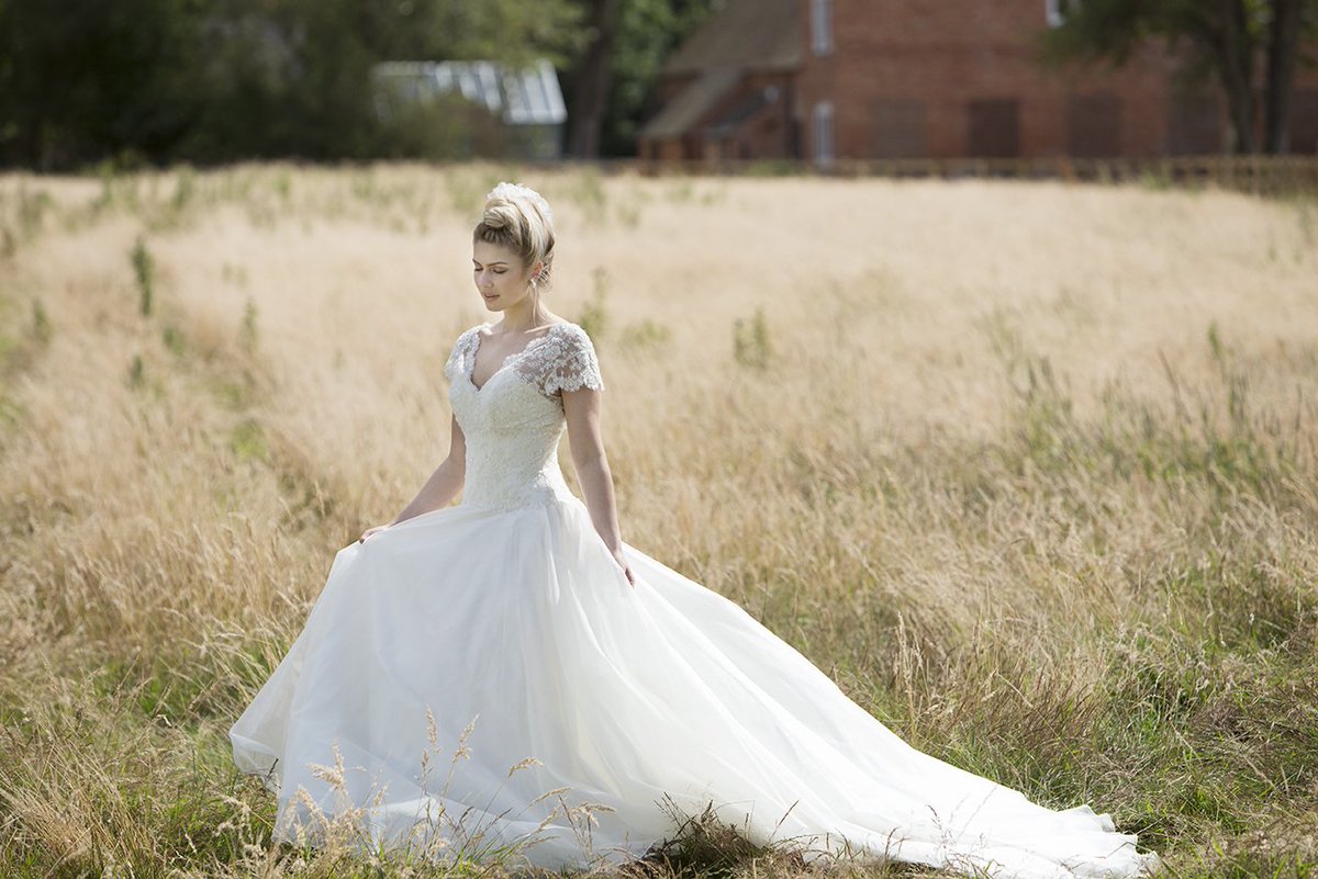lynashworth_'s tweet photo. Make a statement with an extra length train, all Lyn Ashworth wedding dresses can be adapted to create your perfect gown.
#extratrain #longtrain #weddingdress #bespoke #unique #adapt #madeinengland #designteam #bride #bridal #bridalgown #bridalcouture #instafashion #makeitunique https://t.co/H5AyQhqBrC