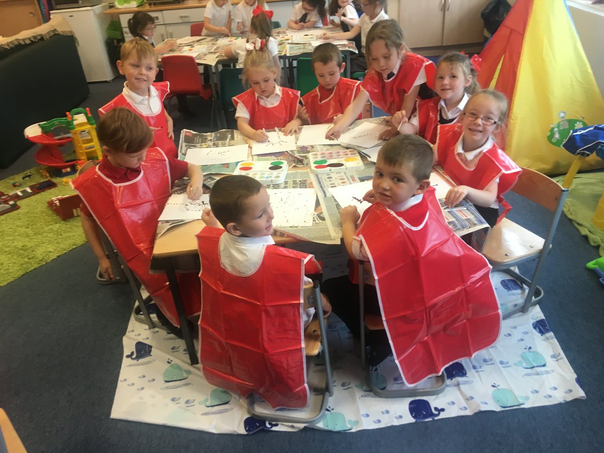 AultmoreParkPri's tweet photo. Miss Hyndman worked with P1-3 Art Club on pointillism this week - they created trees 😀🌲 #outofhourslearning #widerexperiences https://t.co/AdDcU8kOln