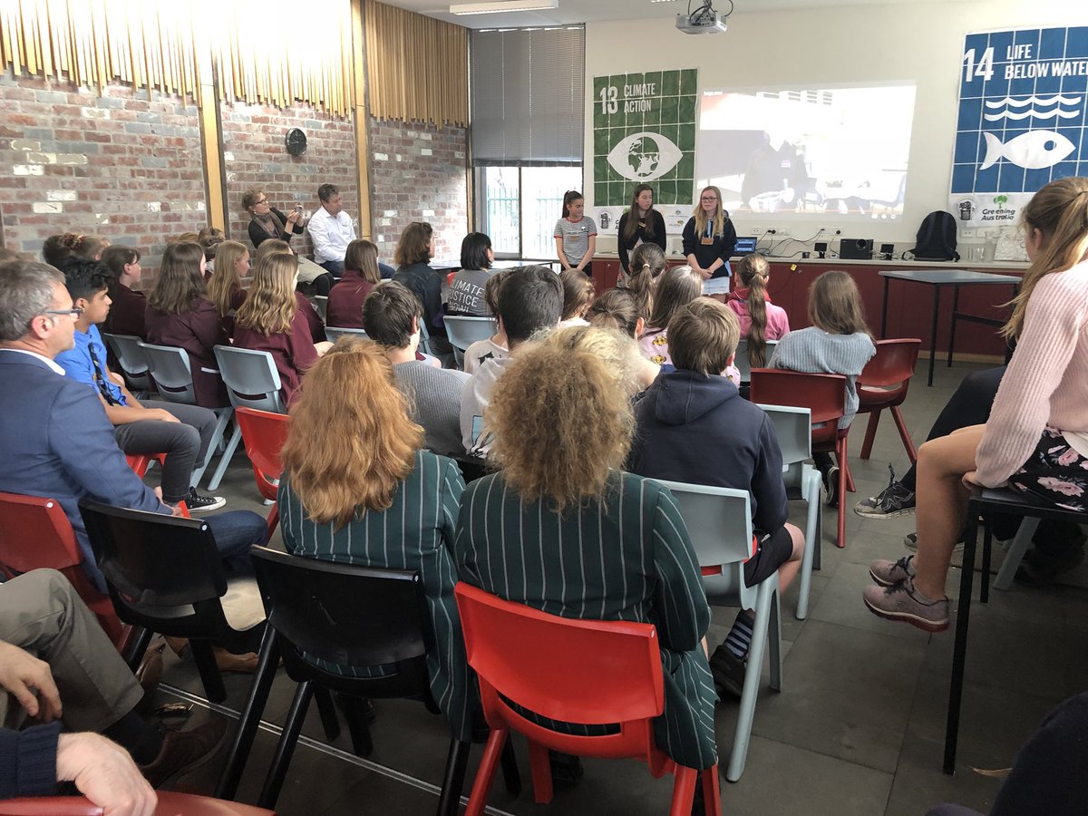 ZayedHEFT's tweet image. Yesterday we had a fantastic time at the Tasmanian Youth Climate Leaders Conference! It was so fantastic to network with other like minded students and share what we are doing at Huonville High School.

#zayedheft @TobyThorpeAus