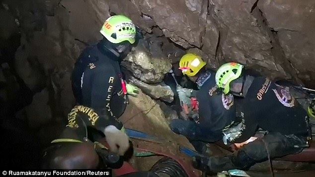 SerialDiver's tweet image. Tutte le fasi del salvataggio speleo-subacqueo dei ragazzini nella grotta in Thailandia, ripercorse grazie a un'autorevole voce... serialdiver.com/blog/scampati-…

#serialdiver #cave #scuba #diving #rescue #Thailand #ocean #scubadiving #kids #Children