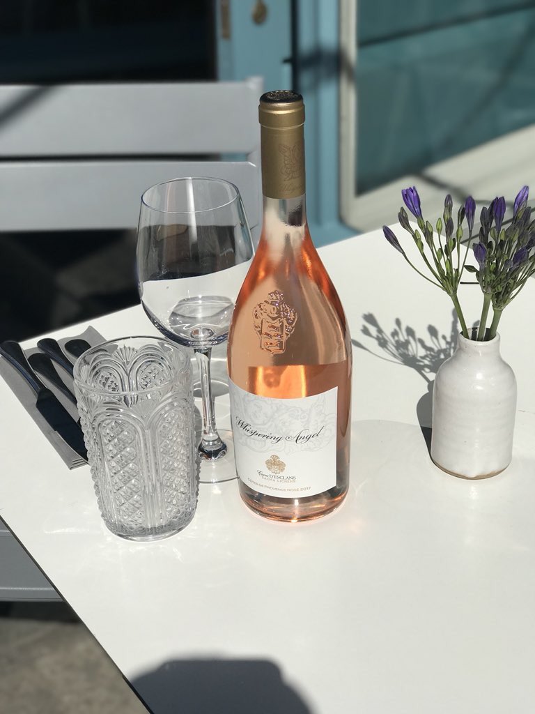 Might be the last few days of alfresco eating. Come and join us for lunch. #alfrescodining #finedining @visitbath <a href="/ThePigGuide/">ThePrandialPlayground</a> <a href="/Eatingoutinbath/">Eating Out In Bath</a>