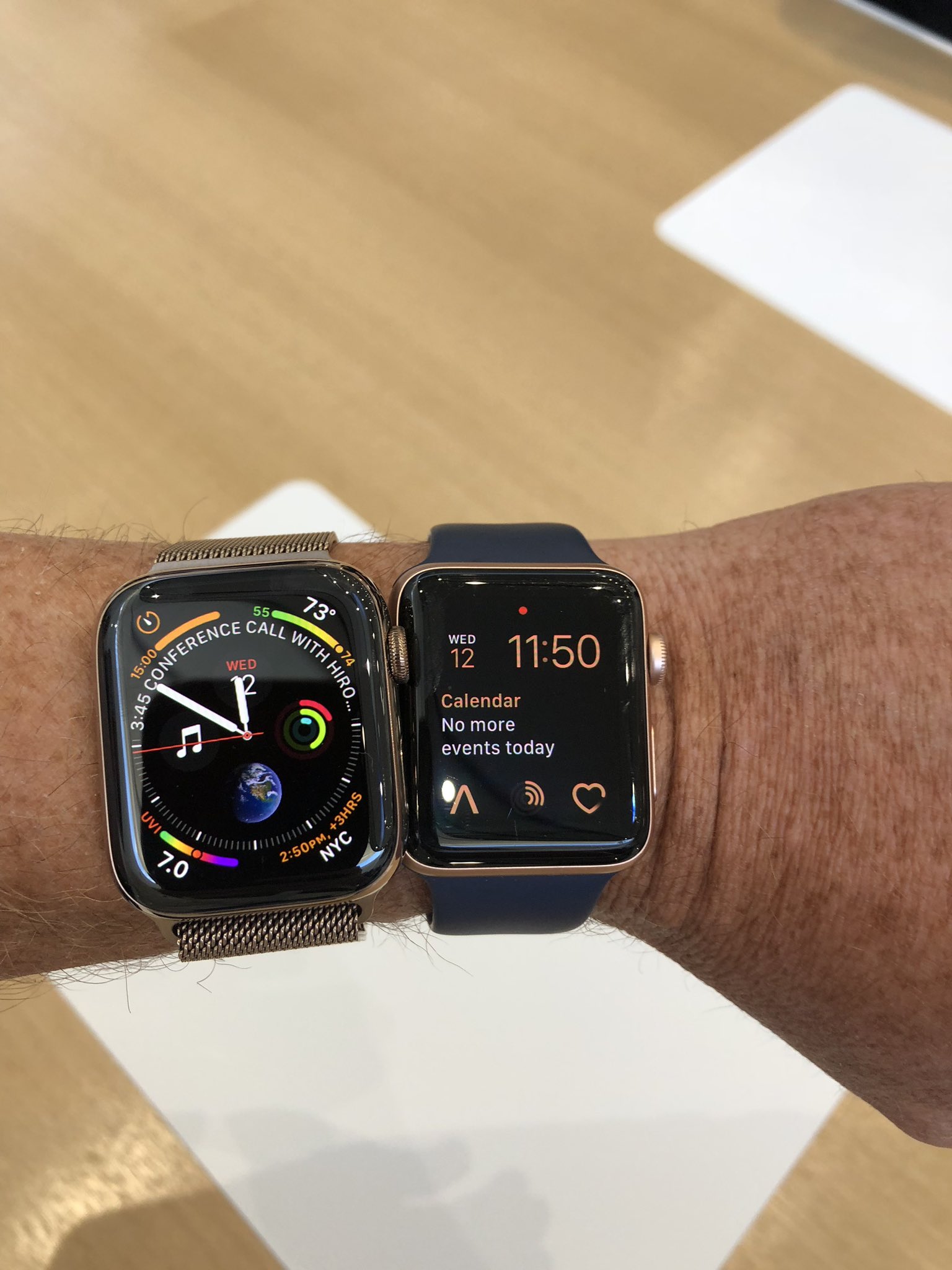 Обзор se часы. Apple watch se 44mm. Apple watch 40mm vs 44mm. Эпл вотч se 40 мм. Эпл вотч se 44 мм.