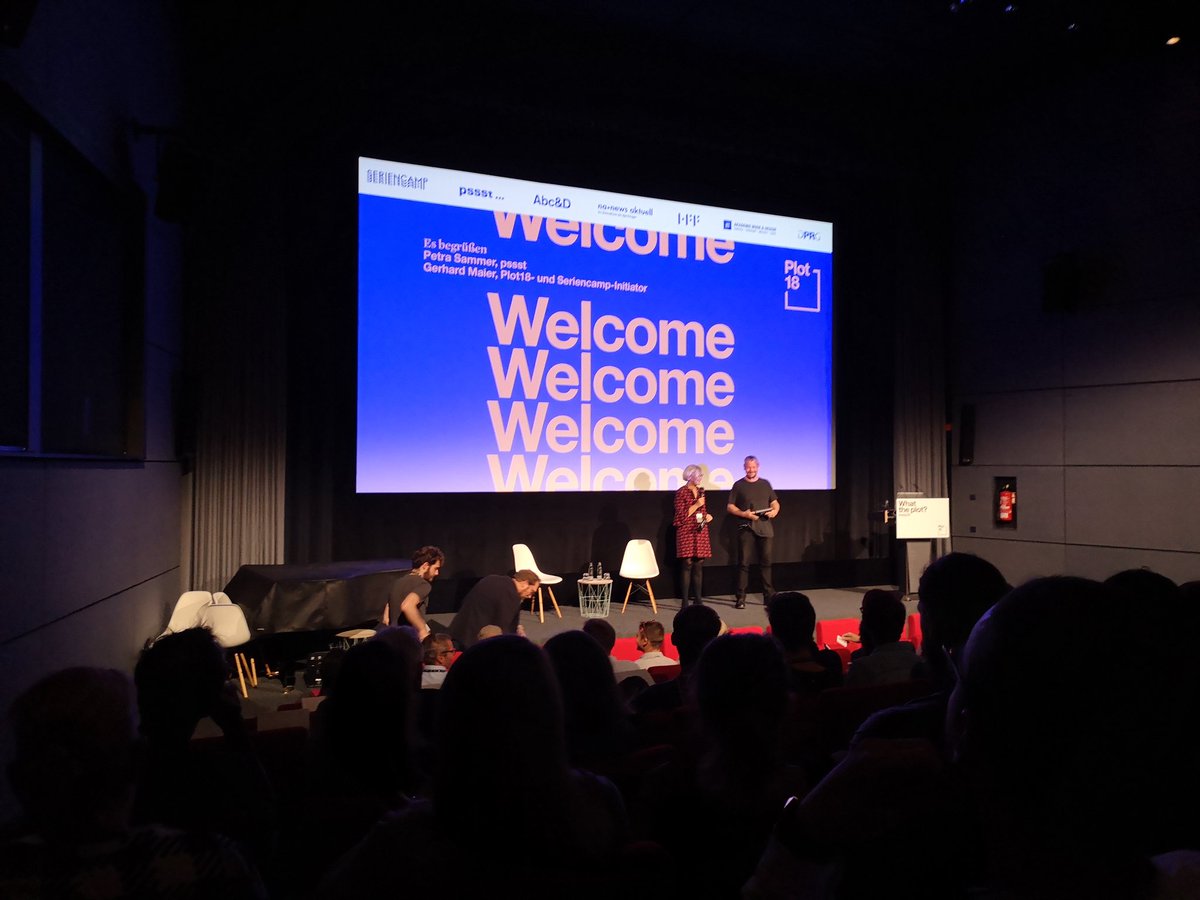 ICcompass's tweet image. Es geht los. #plot18 mit @PetraSammer auf der Bühne...