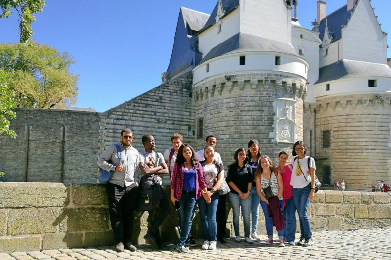 MANIMALprogram's tweet photo. Yesterday was the traditional visit of Nantes city centre for the 2018-2019 class of the MAN-IMAL Master's degree. Great weather! 😎 https://t.co/zvq7vVYbno