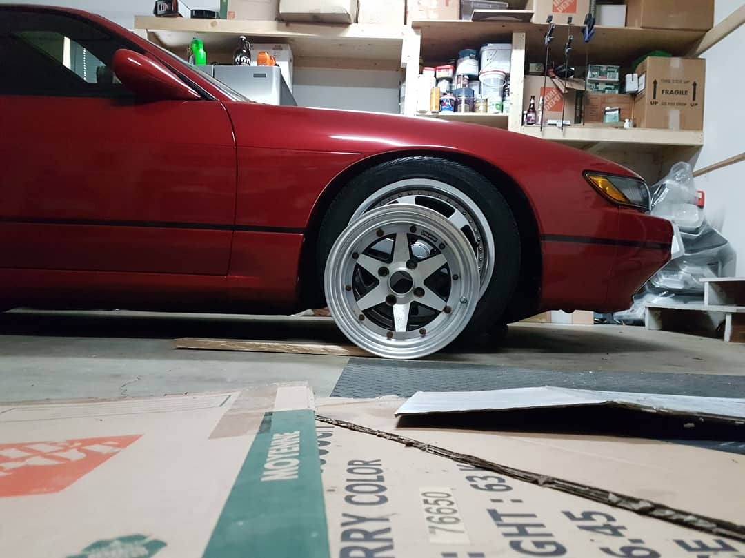 robsil40's tweet photo. New rims for my s13
#nissan #240sx #silvia #s13silvia #s13 #ps13 #sil40 #silforty #jdm #schassis #nissan240sx #nissansilvia #eastbear #eastbearmirrors #ssr #longchamp #xr4 #ssrxr4 #longchampxr4 #ssrlongchampxr4 https://t.co/b7bV7nGXEE