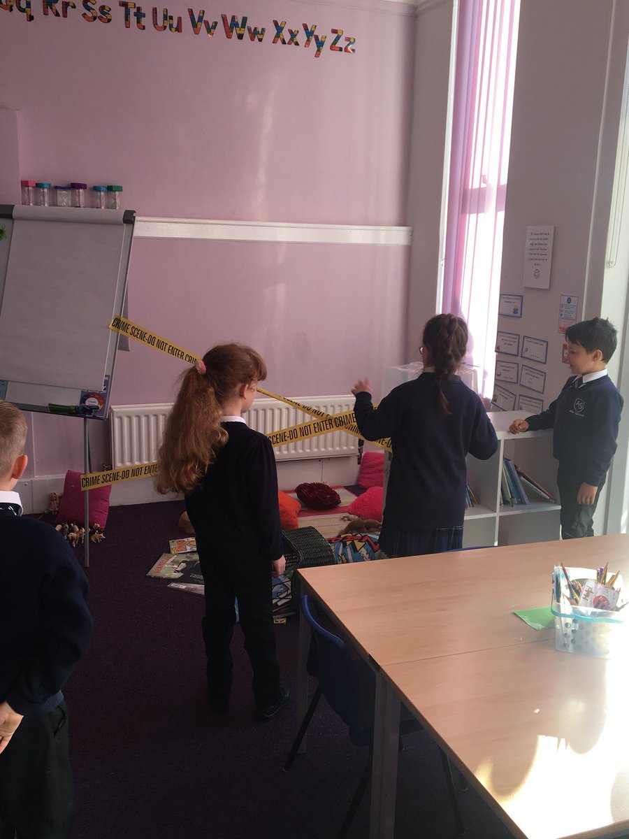 Year 2 have discovered a crime scene in the classroom this morning! Pet scrubbing brush has been taken!! <a href="/Bonzetta1/">Mini Grey</a> #tractionman