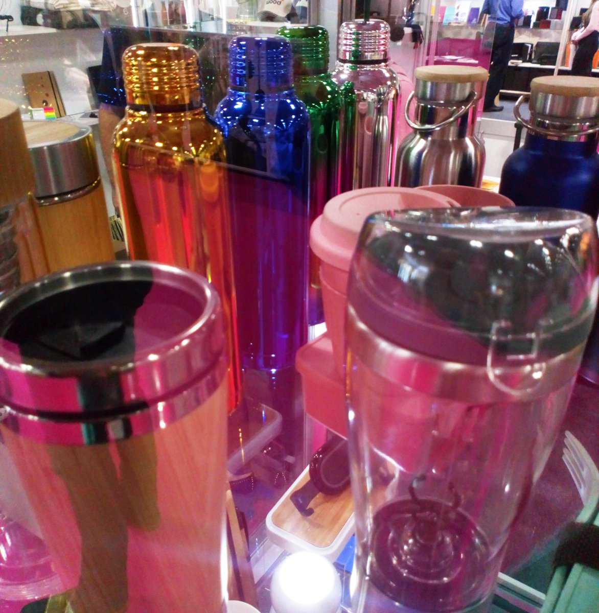 GiftfinderLtd's tweet image. Great day @MerchWorld_UK yesterday! Great show as always @sourcingcity 
 &amp;amp; @bpma Good to see @GordonGlenister Making an Appearance #merchworld #promotionalproducts #merchandise #Marketing #merchandise