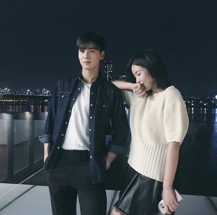 _aurorarain_'s tweet photo. Aww they are so cute. ☺️😍

#MyIDisGangnamBeauty #ImSooHyang #ChaEunWoo https://t.co/rd057kd6s1