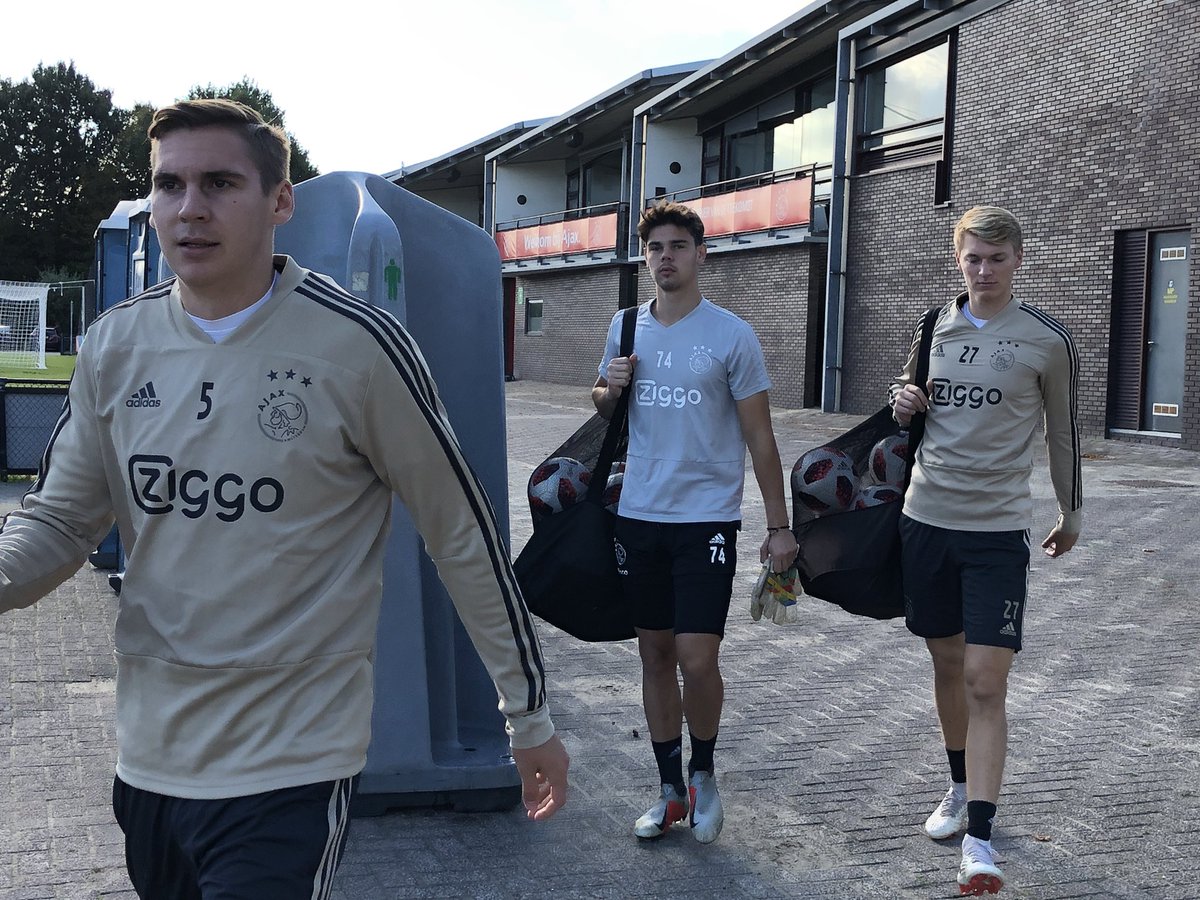 AFC Ajax tweet media