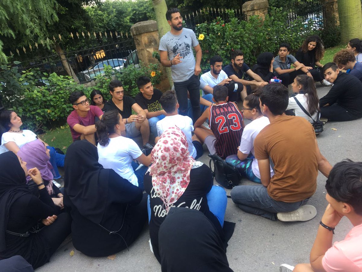 lb_spotlight's tweet photo. Some pics from our open day at Sanayeh Park, beirut. On this day the members of our organization got along with each other, and got to know the new formation well.
#LebaneseSpotLight #OpenDay #One_family #HavingFun #Leaders #Members #Volunteers #One_Aim #society https://t.co/eGkCpRS5Ba