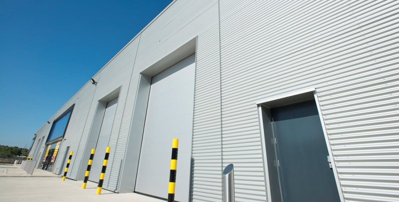 Six new speculative 'Re-volution' units completed by @HarworthGroup as part of the <a href="/AMP_AdvManuf/">attheamp.com</a> continued expansion in Rotherham. More info here: buff.ly/2D0lrhp @SheffCityRegion @SCRGrowthHub <a href="/RMBCPress/">Rotherham Council</a>
