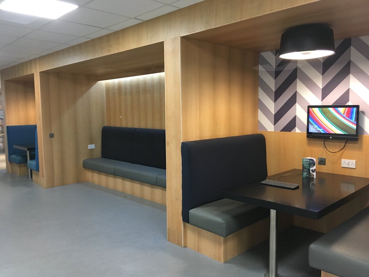 UWSEdFutures's tweet image. As you find your way you might pass some of these #collaborativelearningspaces or end up in some of these #technologyenhancedclassrooms