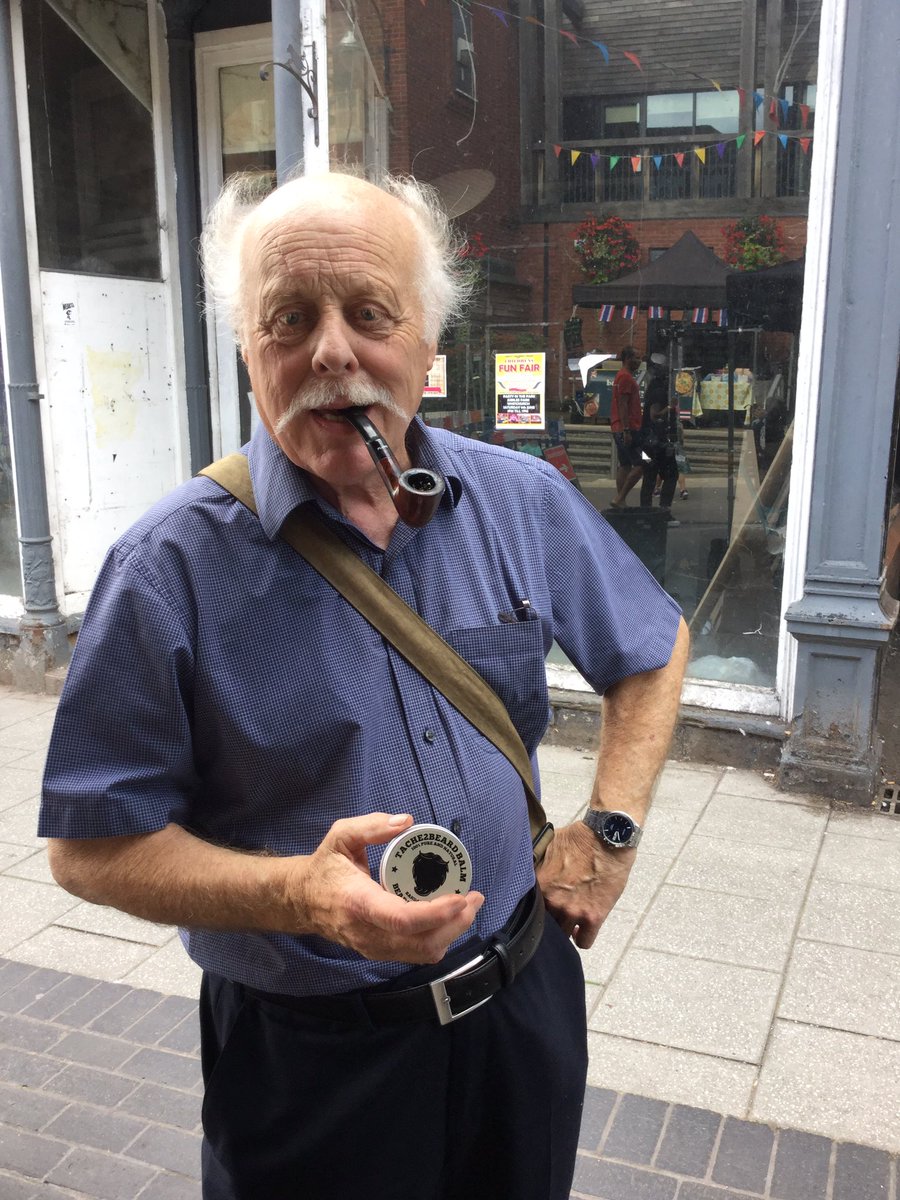 Tache2B's tweet image. @_makersmarket @allofmcr @Beards_ww @live_bearded @AllAbout_beards #TheGentryBeard #SameBeard #4sixtyyears #wesalutethismustache #Tache&amp;amp;Pipe