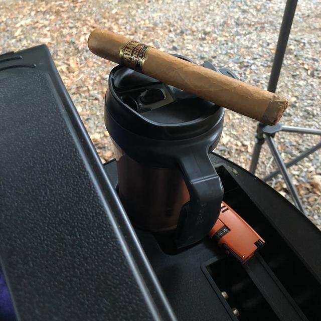 Omygodc's tweet photo. I just smoked a Tabak Dulce Toro on @drewdiplomat! #DE4L https://t.co/qvmDAn1nRg