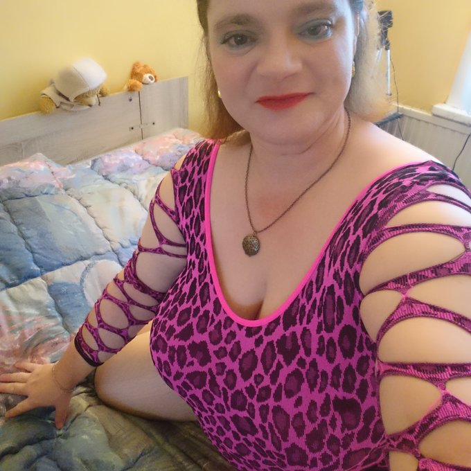 Live im Chat bei zuhause. com  https://t.co/HHJr9L91zY mich im Chat und lass uns Spa&szlig; haben. Kiss MollyMaria<a href="/tag/free"class="tags"><span>#free</span></a><a href="/tag/highheels"class="tags"><span>#highheels</span></a><a href="/tag/chat"class="tags"><span>#chat</span></a><a href="/tag/webcam"class="tags"><span>#webcam</span></a><a href="/tag/webcamgirl"class="tags"><span>#webcamgirl</span></a><a href="/tag/chubby"class="tags"><span>#chubby</span></a>