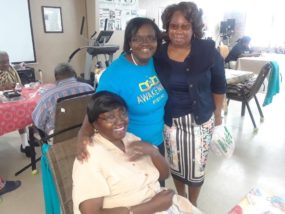 COGIC_Missions's tweet photo. The Awakening Project MIssissippi visited Fit 4 Me Adult Daycare in Indianola MS and passed out care packages. They also visited Elise Place Daycare, and Indianola Rehabilitation and Healthcare Center.
#cogicworldmissions #theawakeningproject #tapusa #mississippi https://t.co/8gPZg6sNDw