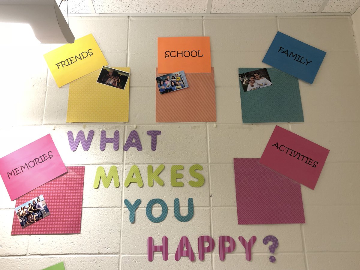 RFerri11's tweet photo. 6th Grade Getting Ready for a Happy Year at Goodnoe @N_Crawford1 @NLSixthgrade @topleygesa11 @Miss_Birkbeck https://t.co/nVBQwUVsc5