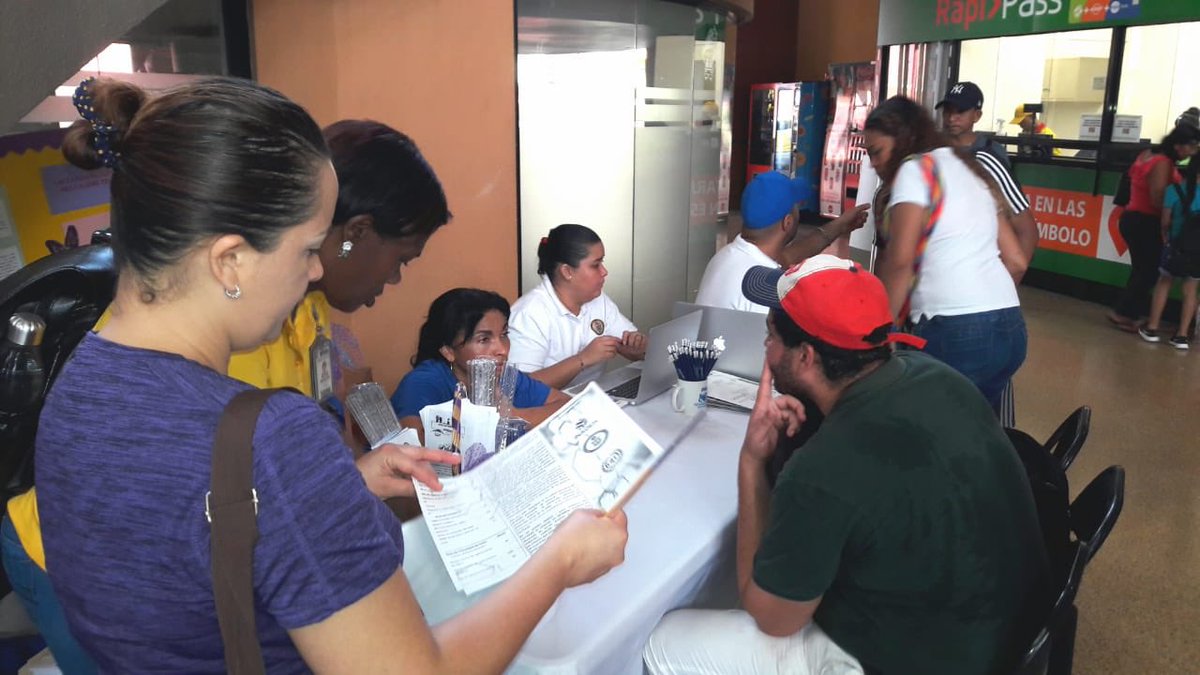 MitradelPma's tweet image. Inicia nuestra #ClínicaLaboral y jornada de #ConoceTúDerecho en la Gran Terminal de Transporte, donde estaremos orientando a los asistentes sobre lo concerniente al Código de Trabajo.