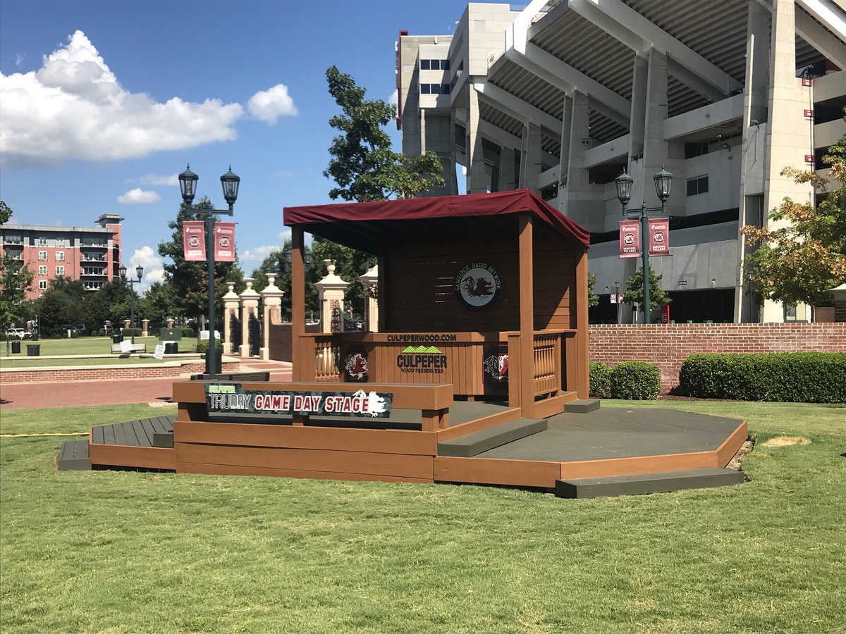 TrudryStage's tweet photo. Ready for opening day. Drop by the Culpeper TruDry Game Day Stage and learn how you can win a 45qt Yeti Cooler. @GamecocksOnline @GamecockRadio @DScottGamecocks https://t.co/5o4Q04lHur