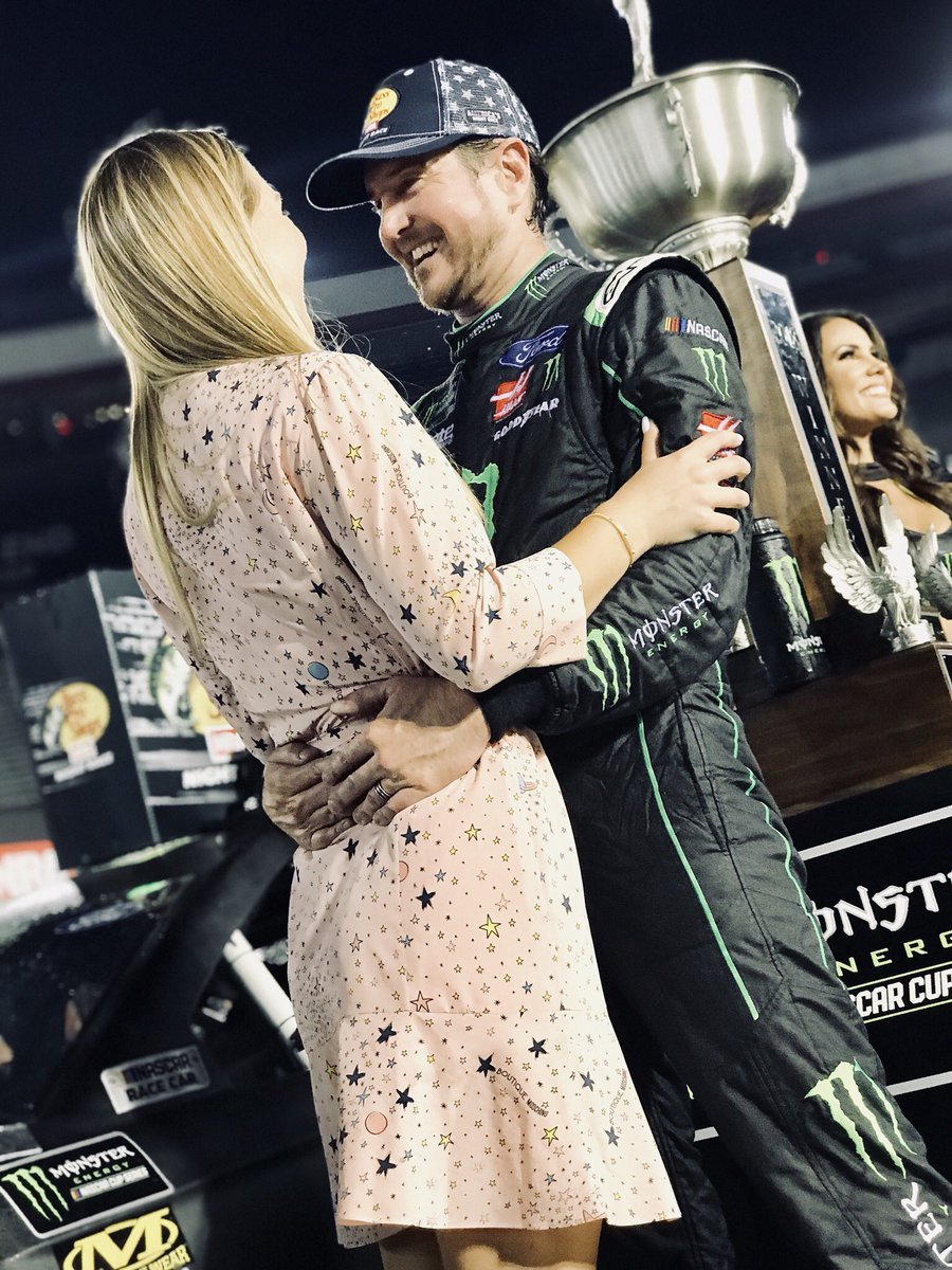 JennaOrtega420's tweet photo. #KurtBush Wins at Bristol 
#BassProShopsNRANightRace https://t.co/UQIhR8XKbh