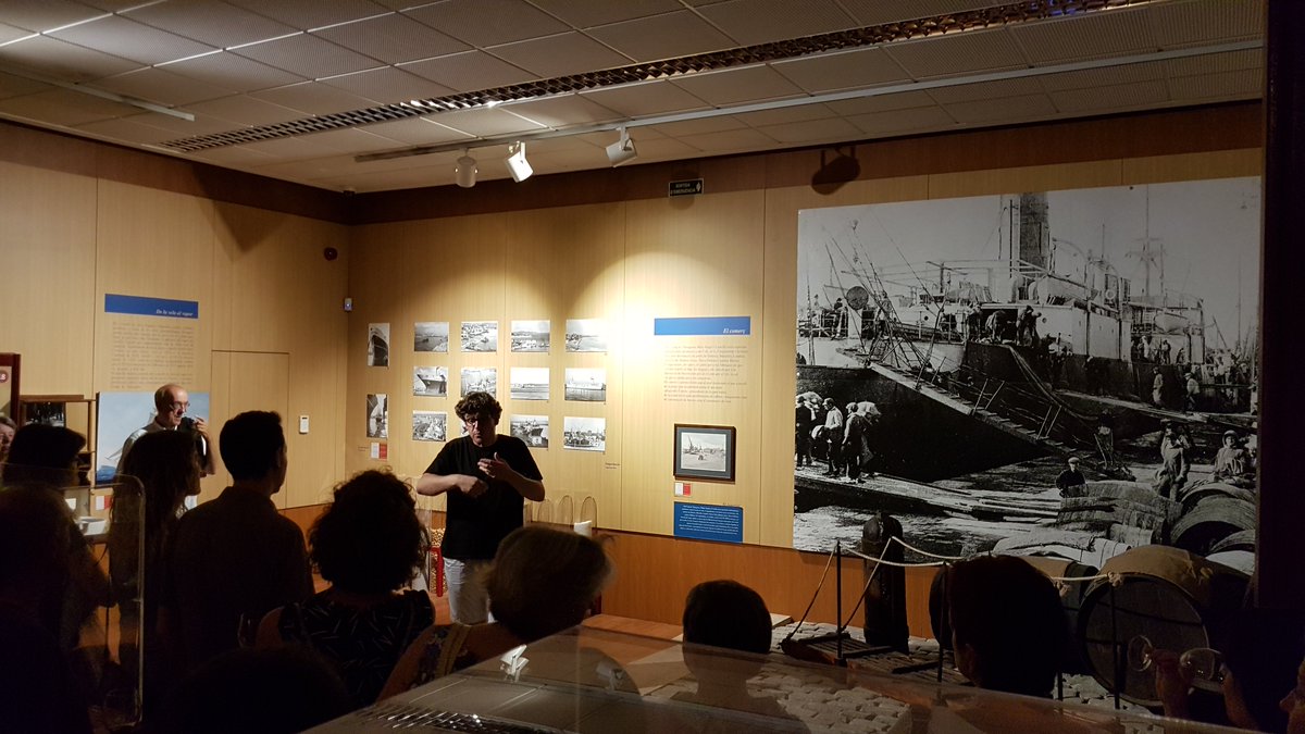 WINEBLACK2's tweet photo. Noche en el Museo del @museuporttgna con #catas "tast" de #vi @DOTarragona amb
#vins de @cellersingulars, una noche especial dirigida por Jordi comentando anécdotas del #porttarragona #biopaumera @Cellermasbella1 @LaPocavergonya @estolverd #cellerpedrola #nitmuseu @TGNturisme https://t.co/5nSyxlIgmy