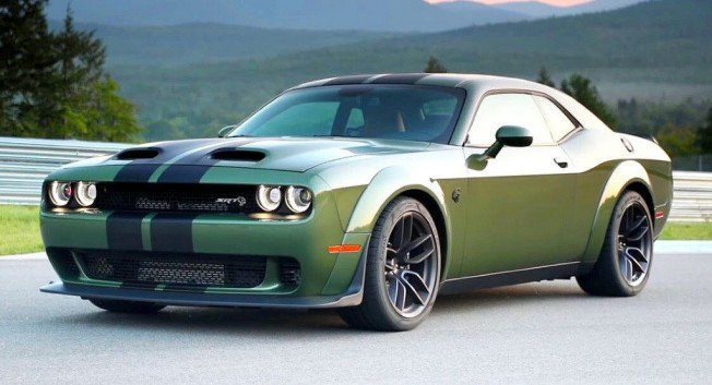 MotorsCrown's tweet photo. @HennesseyPerf ya anuncia un Challenger Hellcat Redeye de más de 1.000 CV.
Mas información proximamente.
#crowngallerymotors #fuckingdifferent #cgm #supercar #newmodel #news #hennessey #srt #dodge #challenger https://t.co/b1ZDmfWADp