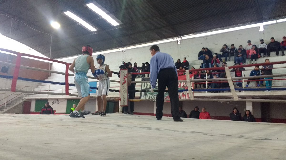 vascoG10's tweet photo. #BoxeoSalta Final Categoría 48 Kg clasificatorias a  los Juegos Evita 2018 : Agustín Tolaba (Tartagal) le ganó a Rudy Rodríguez (Cafayate). Tolaba representará en Mar del Plata a Salta! @EscMuniBoxSalta @SecDeporteSalta https://t.co/43ZTicpR0F