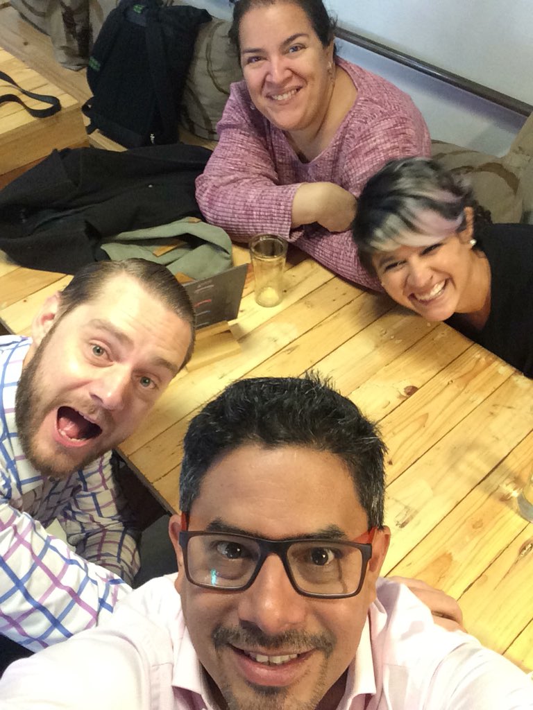 CoffeeAcademyEc's tweet image. @RichardCorney @FlightCoffee #VIcampeonatoDeBaristas2018 #WCE Learning with this great man has been an experience quite out of this world. Thanks boss!!!! See you in NZ!!!!