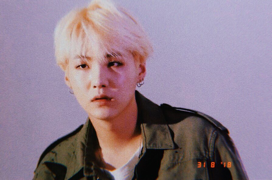 junyakamishiro's tweet photo. « Know you're wonderin' why I've been callin', like I've got ulterior motives.

Know we didn't end this so good but you know we had something so good. » https://t.co/5ECCrooZiA