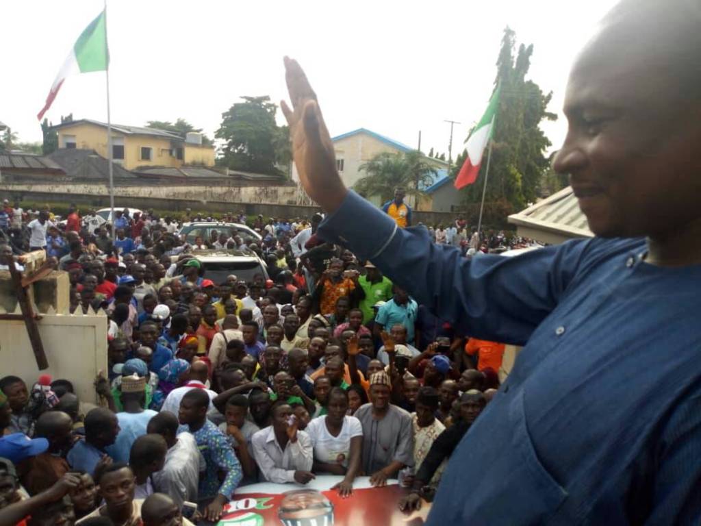 JohnTondu's tweet photo. Incumbency Factor Won’t Help Ortom – Tondu https://t.co/mE2PALwBLY https://t.co/EirsvleKrd