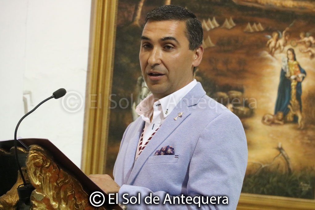 ElSoldAntequera's tweet image. ➕ AMPLIACIÓN: Antonio García Arjona desvela el Cartel de las fiestas de Santa #Eufemia 2018, obra de Antonio Mohedano. #Antequera #cofradeATQ 👉🏻 bit.ly/2C8zgcU