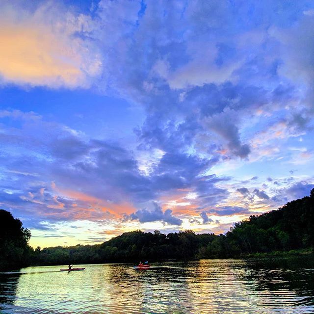 harlan_'s tweet photo. Y'all on that water again? Again. #kayaking #fridayfloat #lake https://t.co/OQcDT2rIYO https://t.co/9HLxfwtg9k