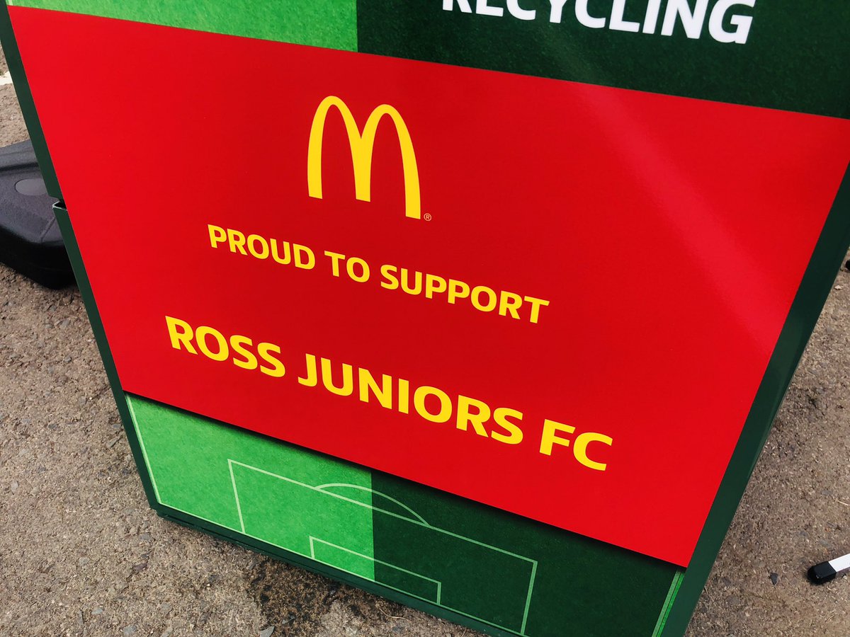 RossonWyeCFR's tweet photo. Today is #CommunityFootballDay at @rosssportsclub being ran by @McDonalds 😁 we are here showing our support for the event. 🚑 https://t.co/rbRoRjqgAz
