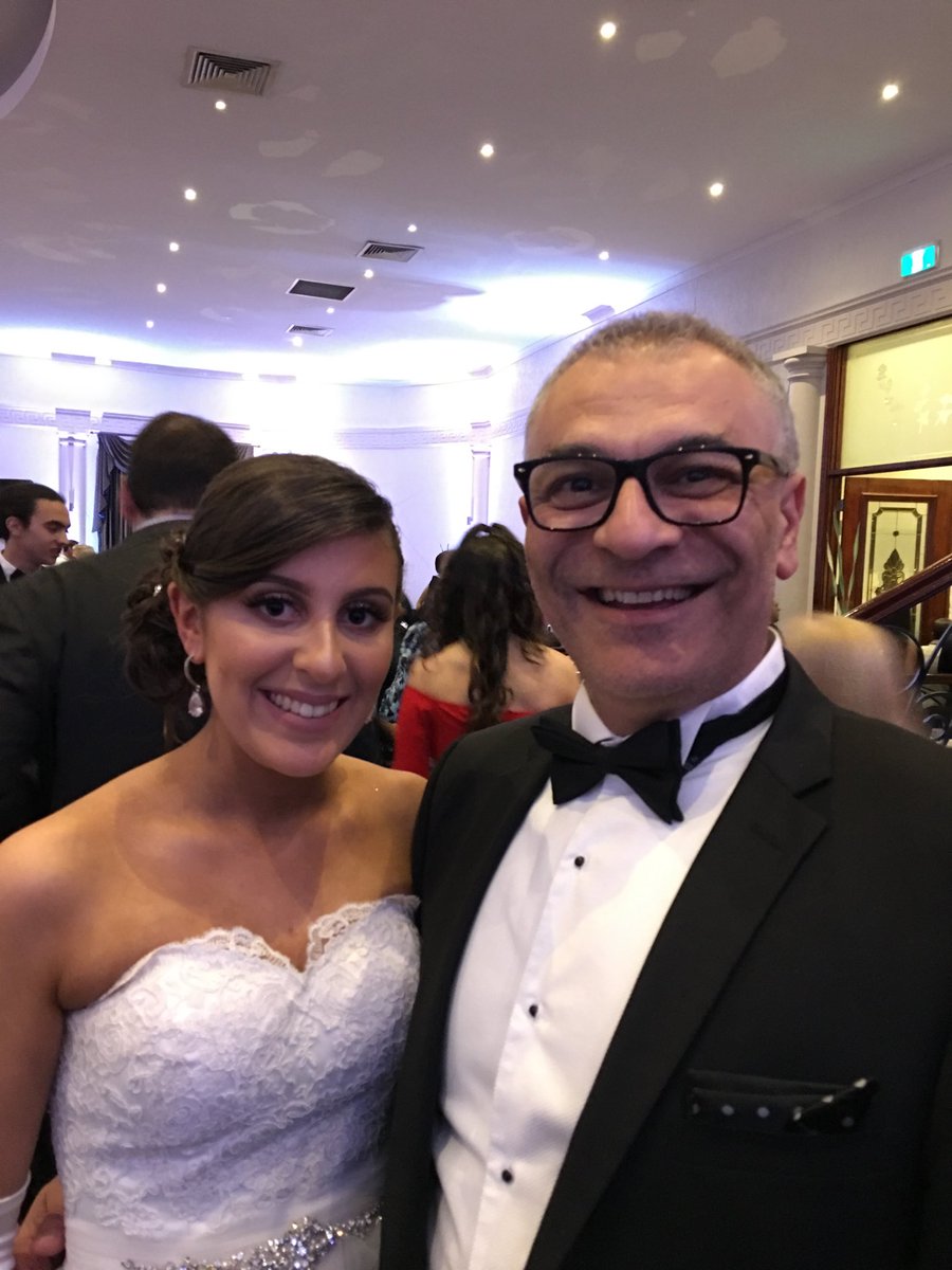 1000giggles's tweet image. #DebTime 2018 #BellaT #SoProud #MiPiace