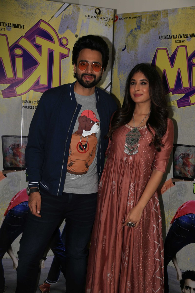 LehrenNetworks's tweet photo. #Mitron #JackkyBhagnani #KritikaKamra #LatestBollywoodNews #LehrenBollywood #BollywoodNews2018 #Lehren #30YearsOfLehren
Jackky Bhagnani and Kritika Kamra promote their upcoming film Mitron.
Stay tuned to: https://t.co/C1LPiZpHo8
@Kritika_Kamra @jackkybhagnani https://t.co/z8Q77M5ghE