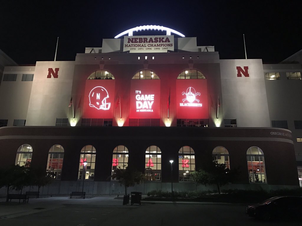 RonnieDGreen's tweet image. Last night I dreamt I was in a place unified in commitment, principle, character, purpose, and belief in the human spirit. Memorial bathed in red, under brighter lights, emitting energy, grit, and glory across the land.  And then snap, it’s GAME DAY and we are N-E-B-R-A-S-K-A!!
