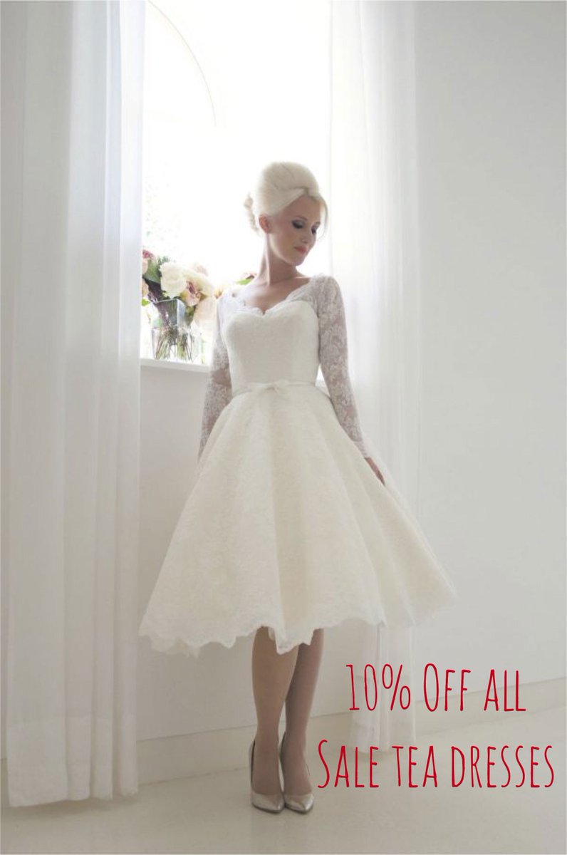 carlasbrides's tweet photo. Hurry …. limited dresses left
Call 0115 9817300
#sale #tealength #closingdownsale #everythingmustgo https://t.co/XKeLg3dM7C