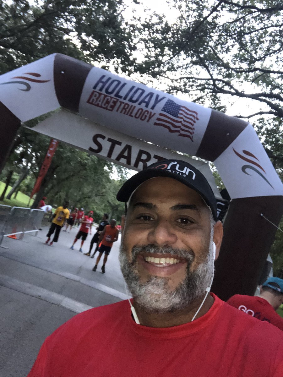 J_Ramirez991015's tweet image. Ready for @gorunmiami #LaborDay5K #AlwaysReddy