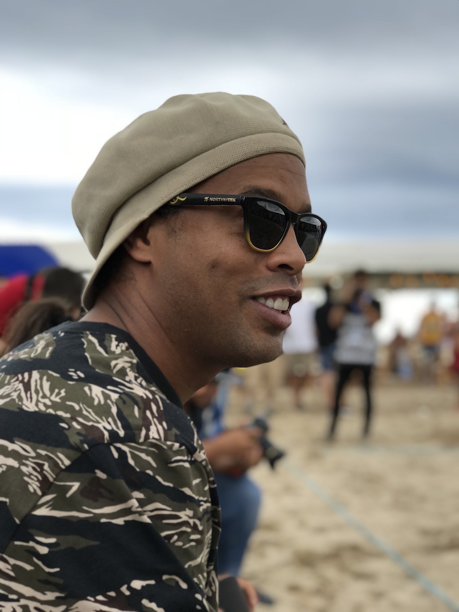 Northweek Sunglasses on X Ya esta aqui. 10Ronaldinho en la playa de Castelldefels para el I Northweek 10R FUTVOLEY CUP https t 7QaUI5gtcI X