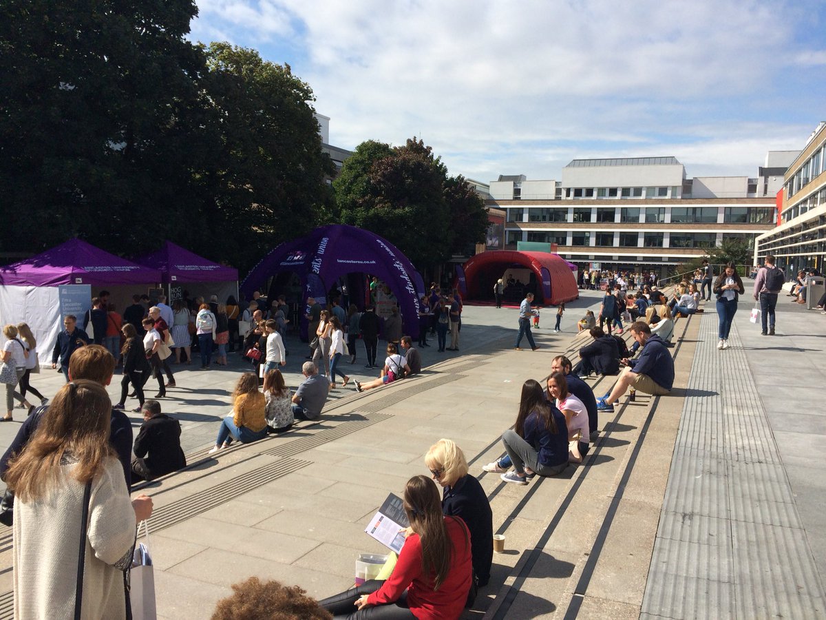 LancasterSU's tweet photo. Itβs time for lunch at the @LancasterUni open day! Come and enjoy the sunshine in Alexandra Square, grab a bite to eat at our Farmers Market and enjoy our student showcase! #destinationlancaster https://t.co/3KhtQahZop