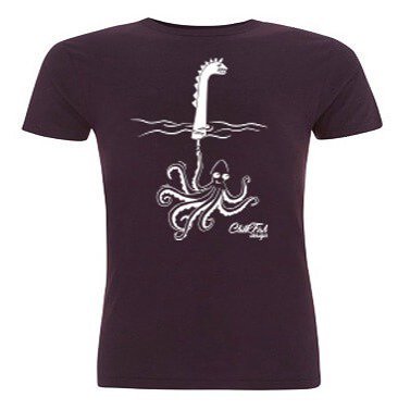 ChillFishDesign's tweet image. Found nessie! #nessie #monsteroflochness #truestory #sustainable #tshirt #sustainablefashion #sustainabledesign #eco #fashion #clothing I #organic #cotton #clothingbrand #organiccotton #green #greenliving #organicproducts #greenshirt #chillfish #design #chillfishdesign #grap…