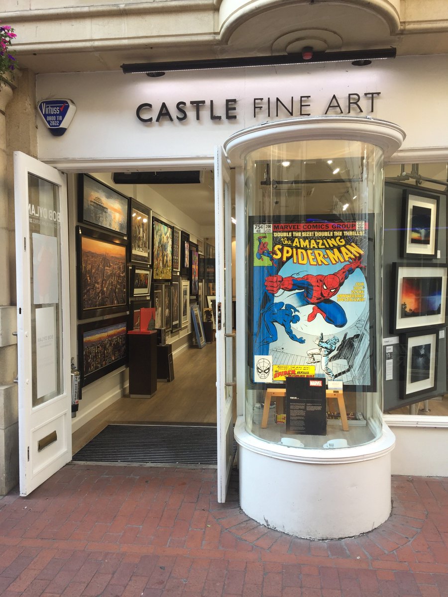 castle_brighton's tweet photo. Happy weekend everyone! We’ve had a little change around this week and have got some stunning new artwork on the walls. Pop by the gallery this weekend and check it out! We’ll have a glass of fizz at the ready 🥂 https://t.co/TuPZM9vwzp
