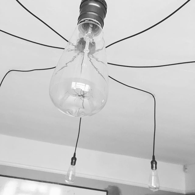 Did you know we have meeting rooms available to book? Time to make that bright idea a reality! Prices start at £8.50 per hour, get in touch to find out more. ift.tt/2PX7nYi