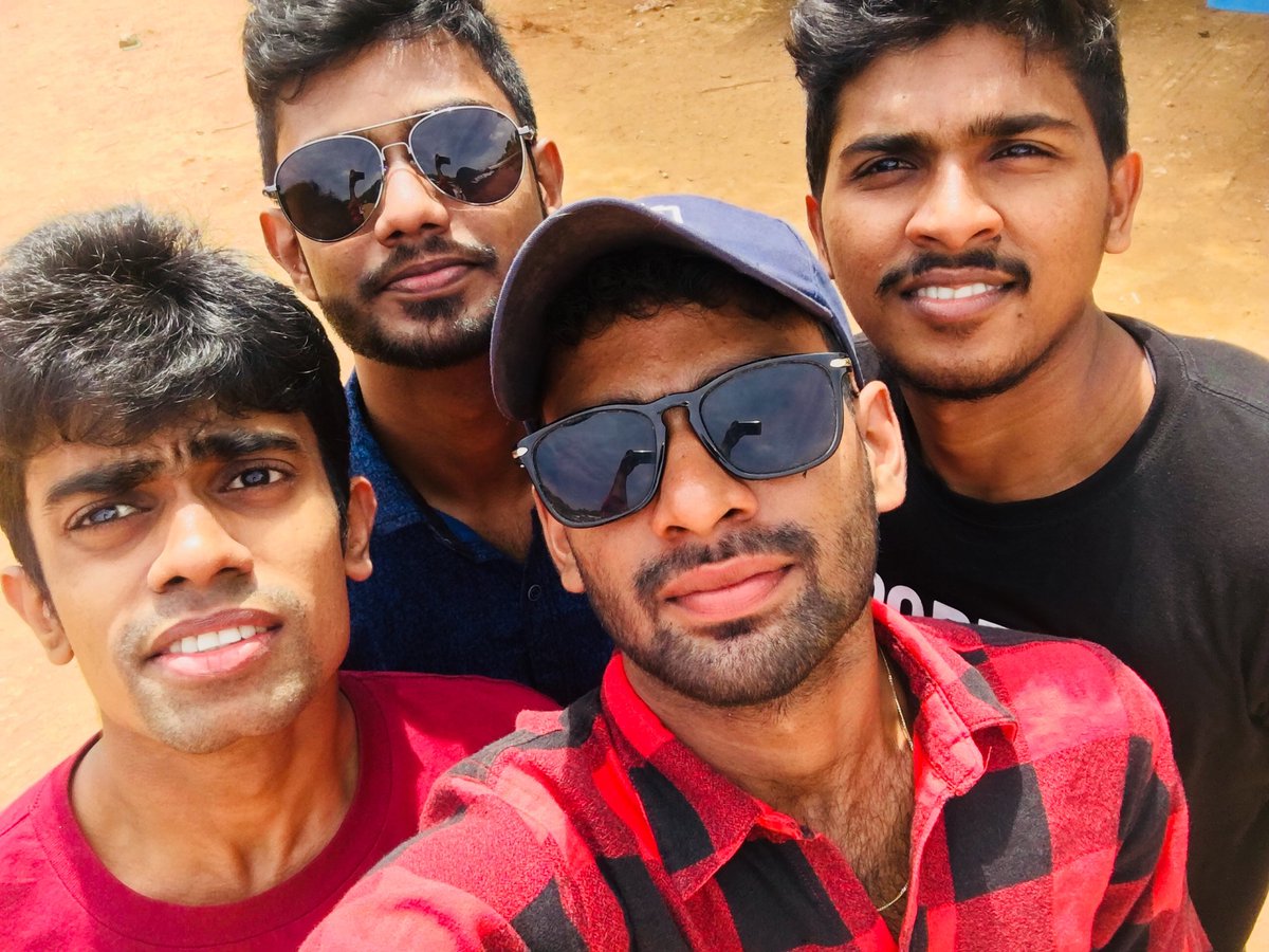 shamaalka's tweet photo. Work|Travel|Save|Repeat
#Tripping #PoyaDay #Kataragama #KiriWehera #WedasitiKanda #OrangeIT #OrelIT #OIT #OfficeGang #GoodVibes #Fam #RDA2P https://t.co/WAvnQwtkSm