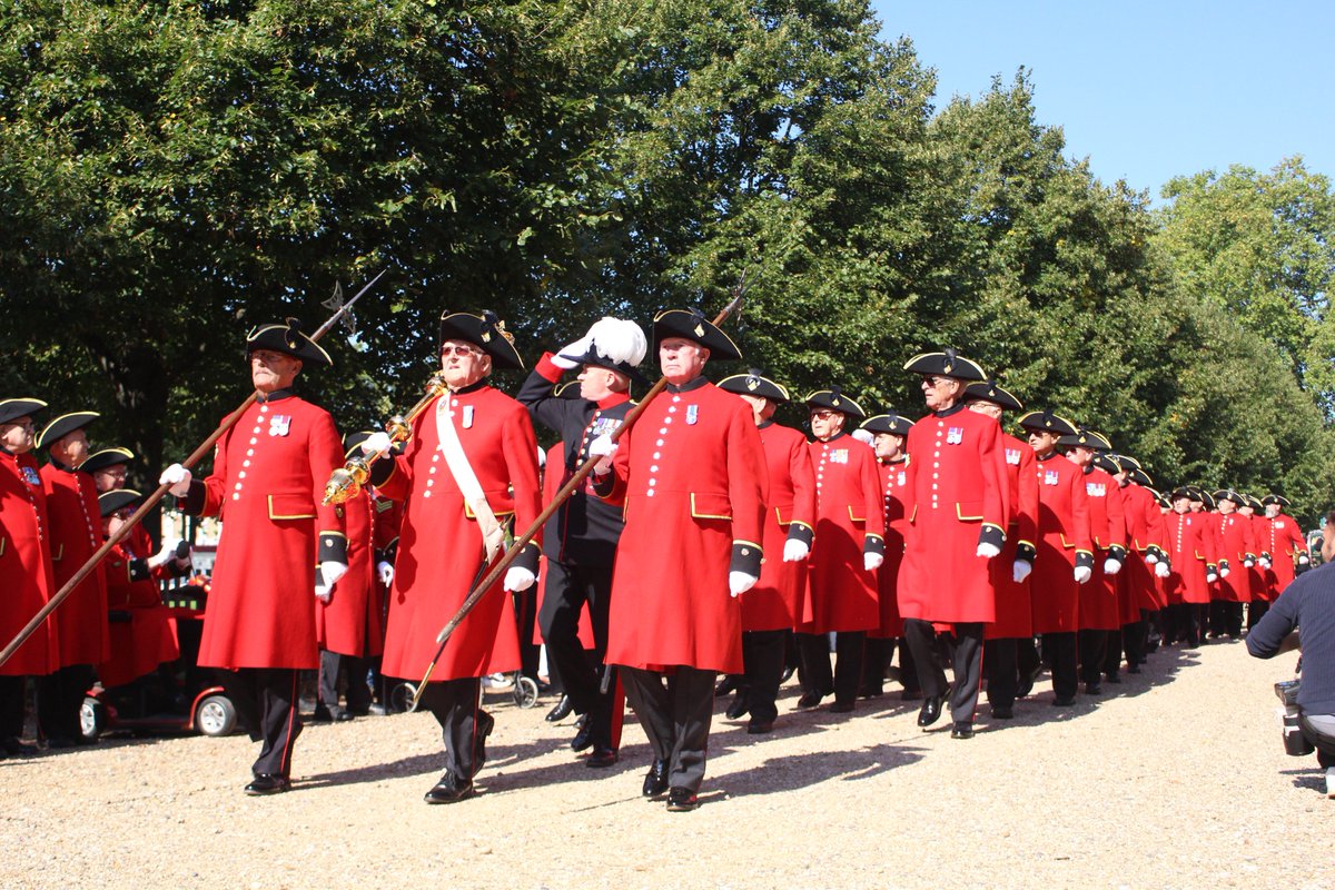 Thank you to everyone who turned out to watch the Chelsea Pensioners march through Chelsea today. If you missed it, there's still time to join us at Burton Court for a FREE family day of fun. #LDNRemembersWW1