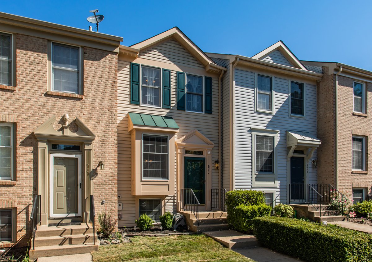 TheDeevyGroup's tweet image. Newly Listed in Centreville - 5617 Skylemar Trail. Come and see our new listing! 
Vrtual Tour: spws.homevisit.com/hvid/240397