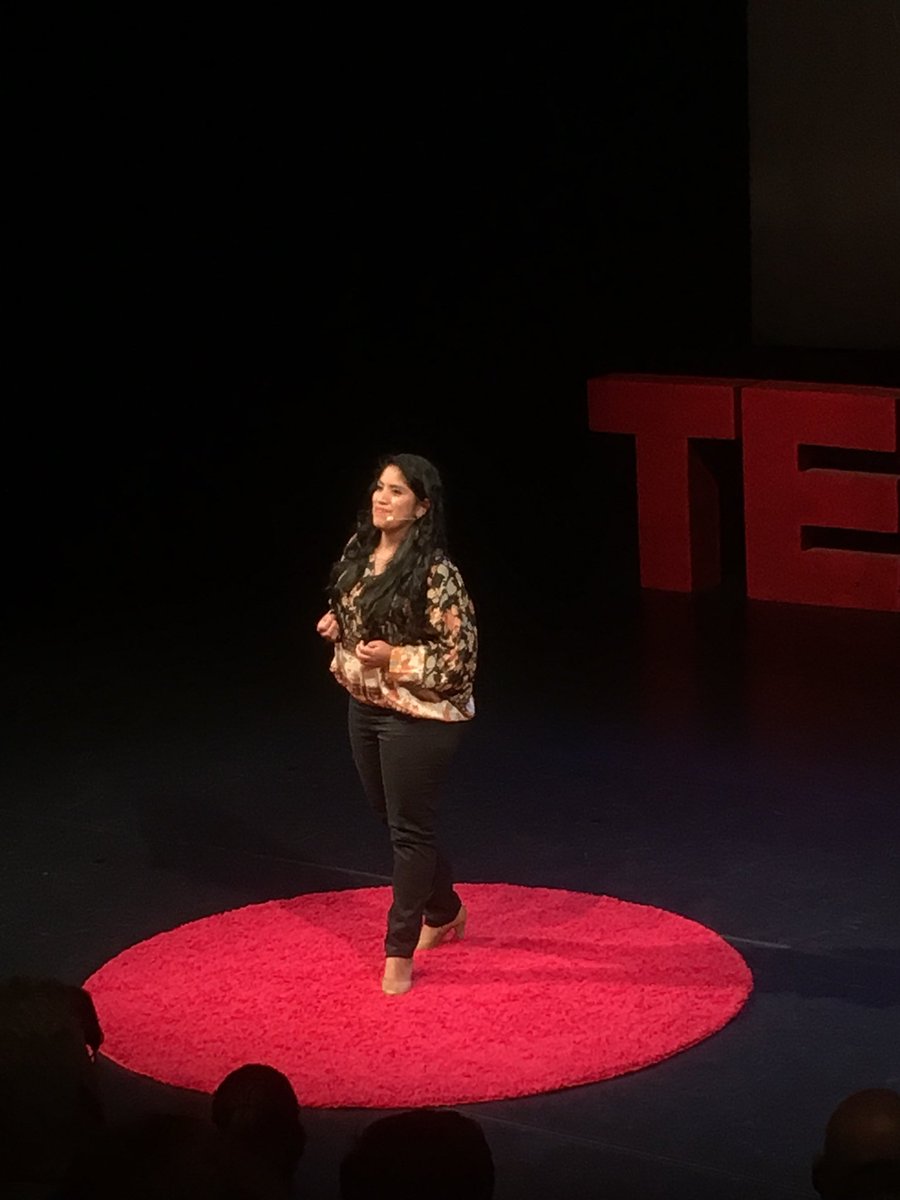 PLUUK74's tweet photo. WoW kippenvel en tranen inspired by @KunCeline #tedxgouda @schouwburggouda #wallsofconnection https://t.co/4QmBi5p8kR